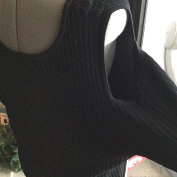 LB 3 Quarter Sleeve Off The Shoulder Sweater Shirt - Picture 4 of 8